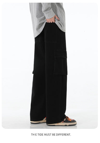 Large-Pocket Cargo Jeans