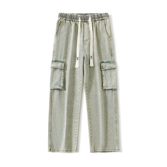 Large-Pocket Cargo Jeans